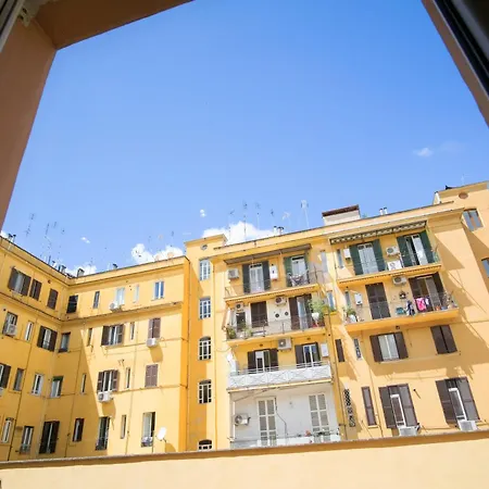 Elegantis Doris - One Minute Walk To Vatican Museums * Рим