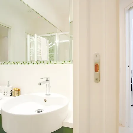 アパート Elegantis Doris - One Minute Walk To Vatican Museums *