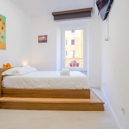 Elegantis Doris - One Minute Walk To Vatican Museums