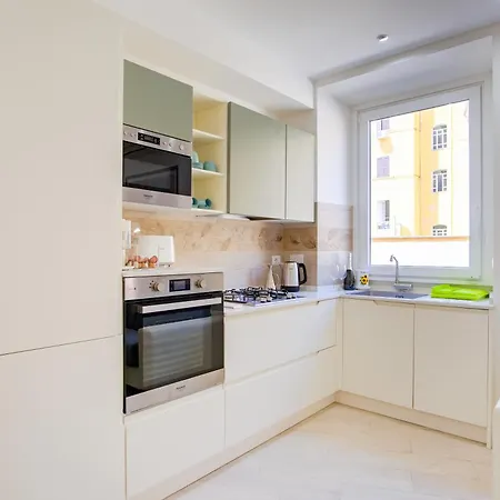 アパート Elegantis Doris - One Minute Walk To Vatican Museums ローマ